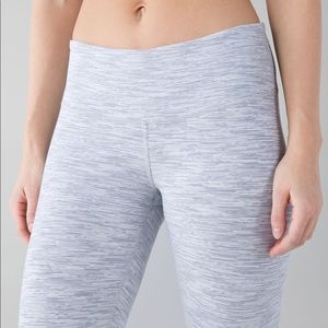 Lululemon crops